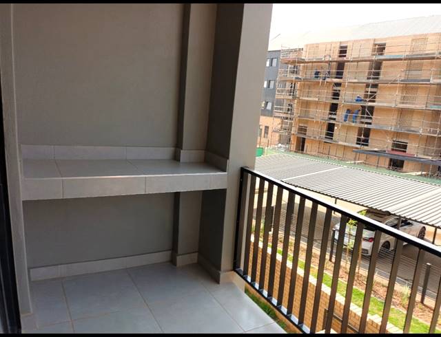 2 BEDROOM APARTMENT FOR SALE IN WATERKLOOF RIDGE